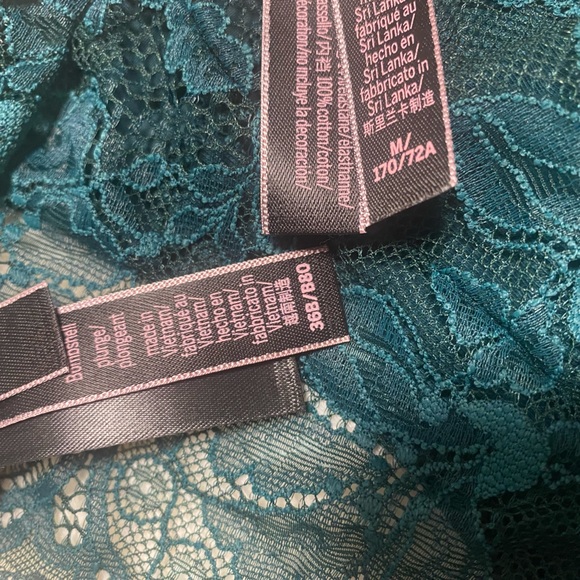 VICTORIAS SECRET Dark Green Lace rhinestone bra + thong set😍 - Picture 2 of 3